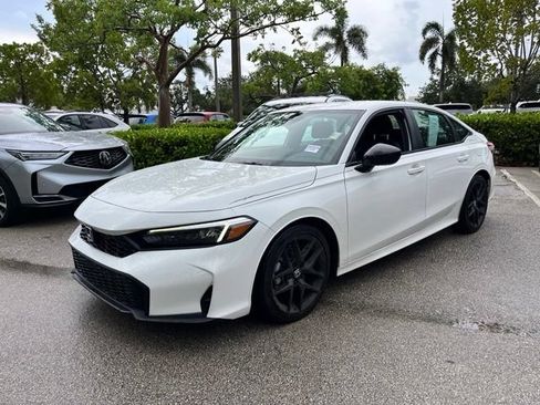 Used 2025 Honda Civic Sport image 3