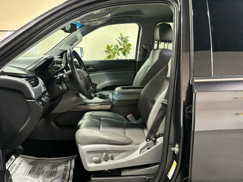 Used 2017 Chevrolet Tahoe LT w/ Luxury Package image 11