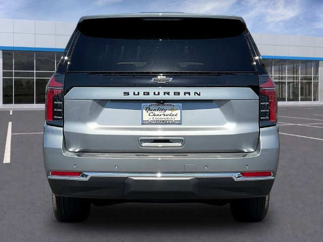 Used 2026 Chevrolet Suburban LS AWD/4WD image 4