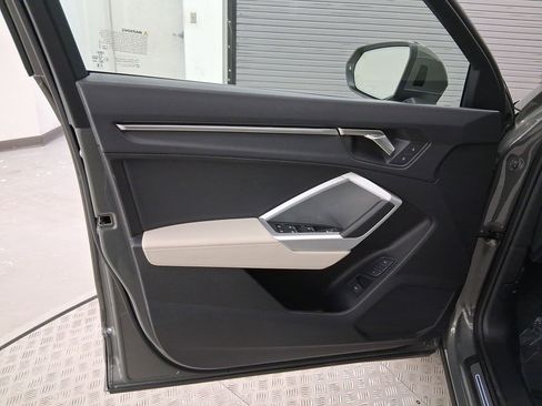 Used 2025 Audi Q3 2.0T Premium w/ Convenience Package image 21