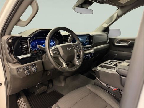Certified 2023 Chevrolet Silverado 1500 RST w/ Z71 Off-Road Package AWD/4WD image 22