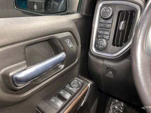 Used 2022 Chevrolet Silverado 1500 LT Trail Boss w/ Safety Package image 6