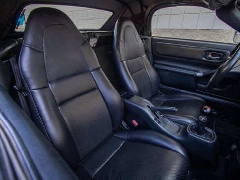 Used 2002 Toyota MR2 RWD image 14