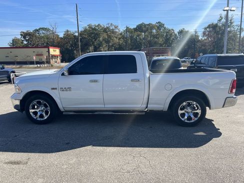 Used 2018 RAM 1500 Laramie image 9