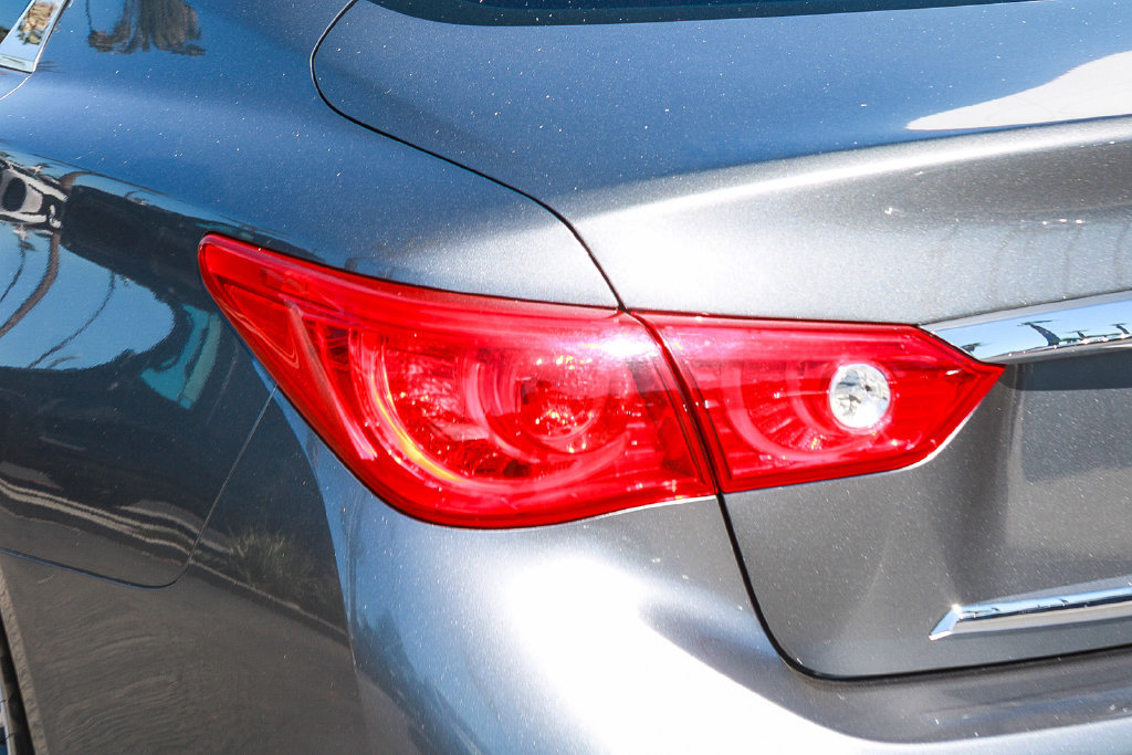 Used 2015 INFINITI Q50 Premium w/ Navigation Package RWD image 7