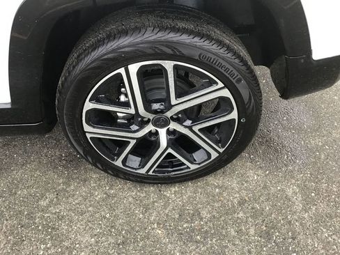 New 2025 Jeep Compass Limited w/ Elite Group image 10