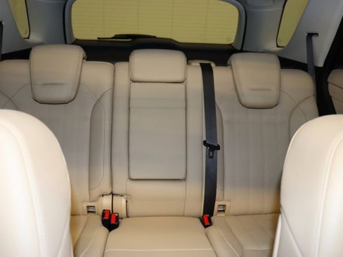 Used 2019 Mercedes-Benz GLE 400 4MATIC image 24