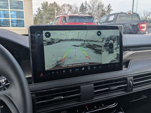 Used 2026 Lincoln Corsair Reserve image 14