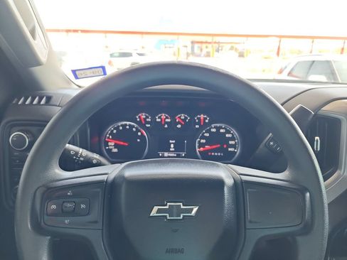 Used 2021 Chevrolet Silverado 1500 Custom Trail Boss w/ LPO, Dark Essentials Package AWD/4WD image 19