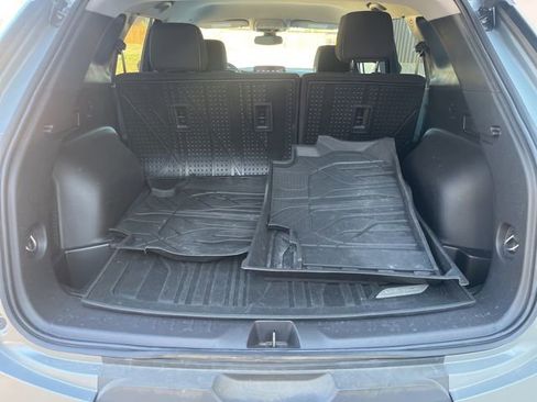 Used 2024 Chevrolet Blazer LT w/ Convenience Package FWD image 8