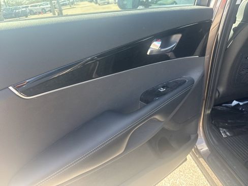 Used 2019 Kia Sorento EX image 13