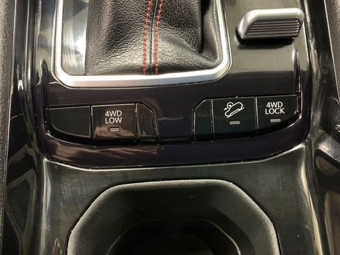 Used 2022 Jeep Compass Trailhawk image 9