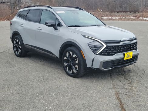 Used 2024 Kia Sportage X-Line w/ X-Line Premium Package image 3