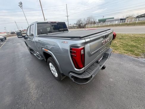 Used 2024 GMC Sierra 2500 SLT w/ SLT Premium Package image 6