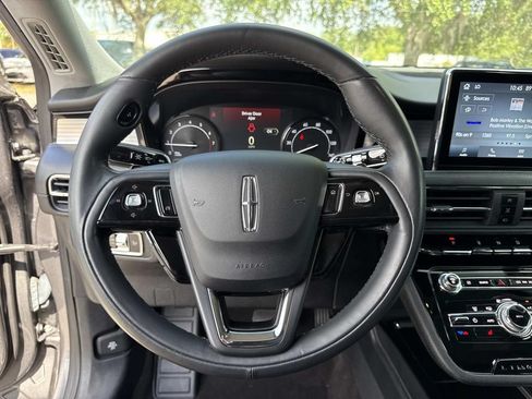 Used 2021 Lincoln Corsair FWD image 26