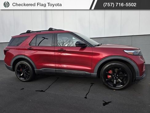 Used 2020 Ford Explorer ST w/ ST Street Pack image 10