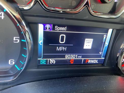 Used 2018 GMC Sierra 1500 SLT w/ SLT Premium Package AWD/4WD image 12