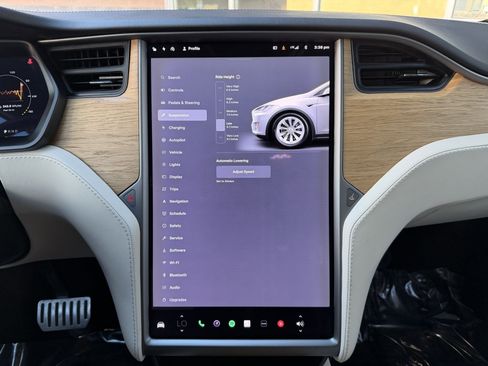 Used 2019 Tesla Model X 75D image 20