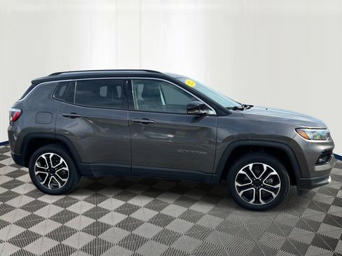 Used 2022 Jeep Compass Limited w/ Sun and Sound Group AWD/4WD image 6
