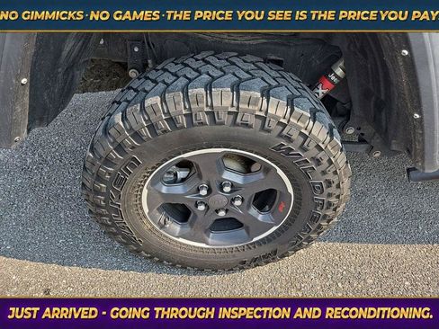 Used 2022 Jeep Gladiator Rubicon w/ LED Lighting Group AWD/4WD image 10