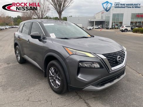 Used 2023 Nissan Rogue S image 1