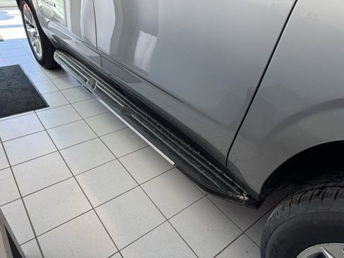 New 2026 Chevrolet Suburban Premier image 37