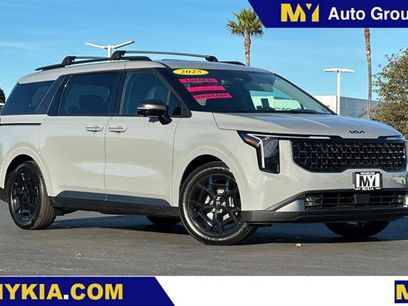 New 2025 Kia Carnival SX Prestige