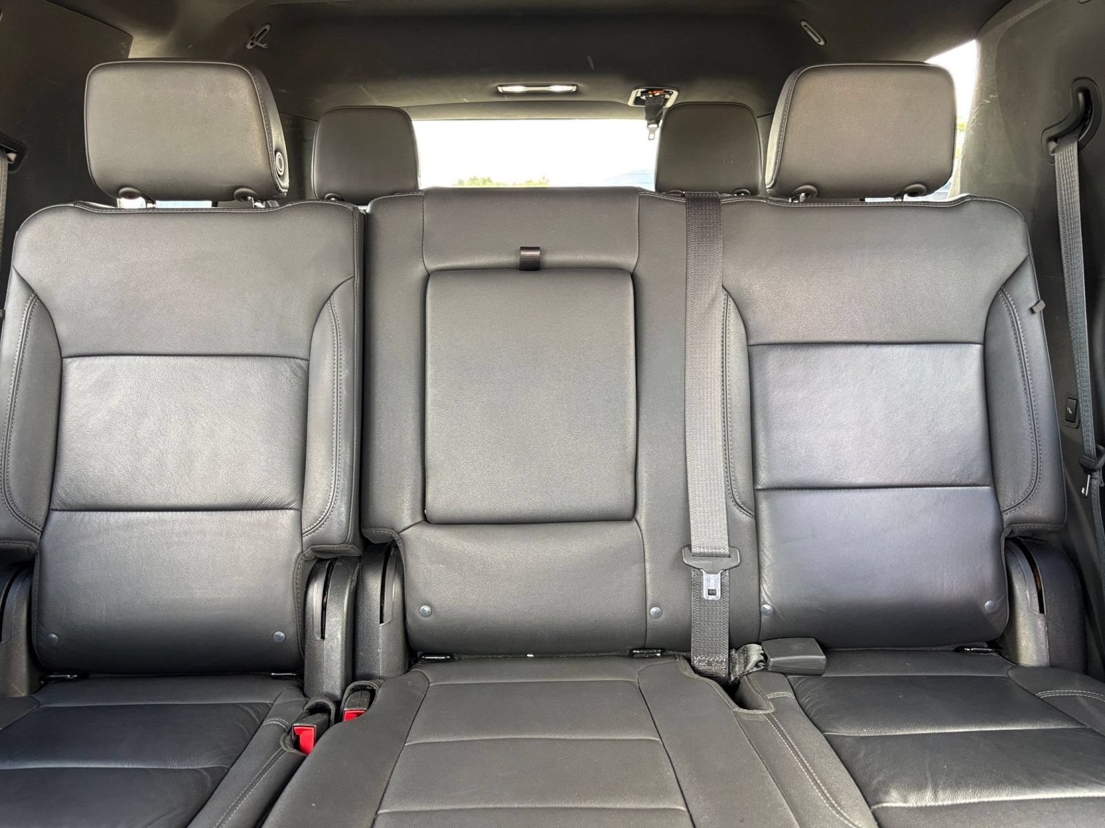 Used 2023 Chevrolet Tahoe LT w/ Luxury Package AWD/4WD image 40
