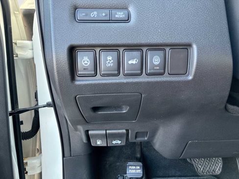 Used 2020 Nissan Murano Platinum image 18