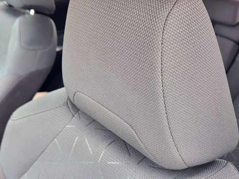 Used 2025 Toyota RAV4 XLE FWD image 15