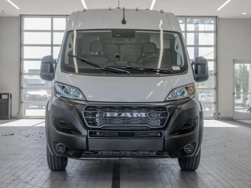 Used 2024 RAM ProMaster 3500 FWD image 11