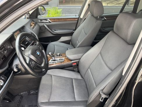 Used 2017 BMW X3 sDrive28i RWD image 13