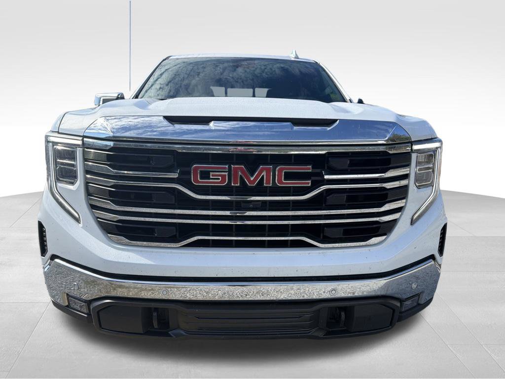 Used 2024 GMC Sierra 1500 SLT w/ SLT Premium Plus Package AWD/4WD image 18