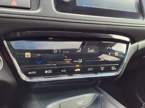 Used 2022 Honda HR-V EX image 8