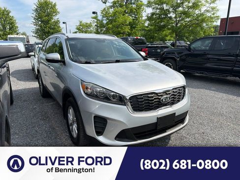 Used 2019 Kia Sorento AWD w/ LX Convenience Package image 1