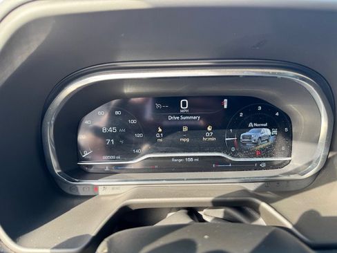 Used 2022 GMC Yukon XL AT4 image 18