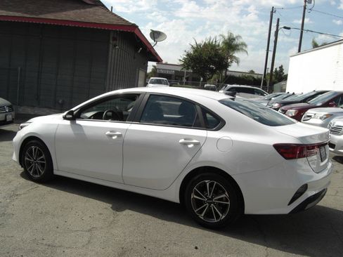 Used 2023 Kia Forte LXS FWD image 11