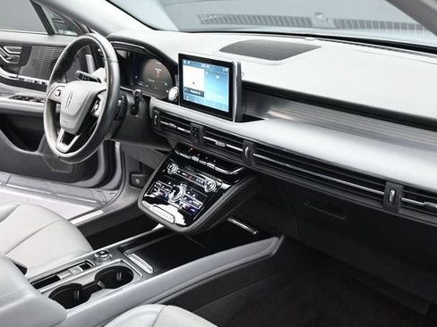Used 2022 Lincoln Corsair Reserve w/ Elements Package FWD image 36