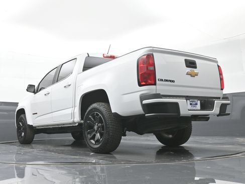 Used 2020 Chevrolet Colorado LT AWD/4WD image 38