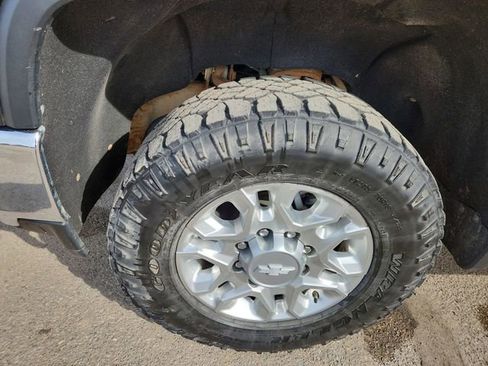 Certified 2020 Chevrolet Silverado 2500 LTZ w/ LTZ Plus Package image 33