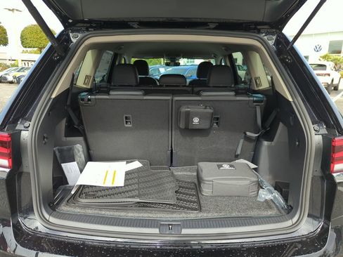 New 2026 Volkswagen Atlas SE image 21