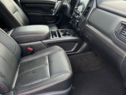 Used 2021 Nissan Titan PRO-4X w/ Pro-4x Convenience Package image 15