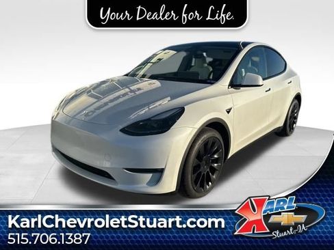 Used 2023 Tesla Model Y Long Range image 1