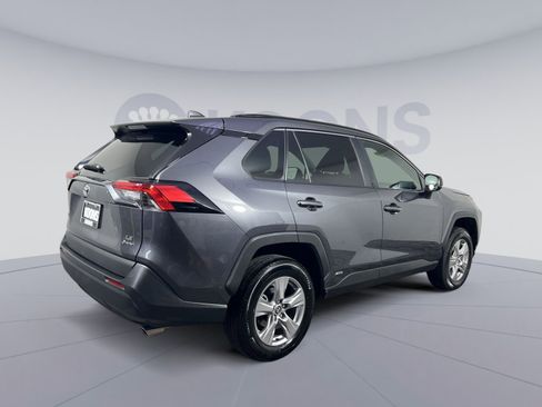 Used 2025 Toyota RAV4 LE image 7