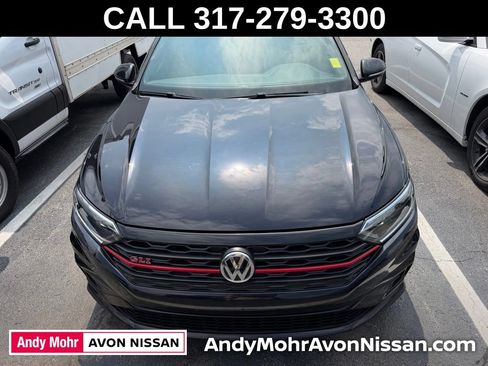 Used 2019 Volkswagen Jetta GLI FWD image 2