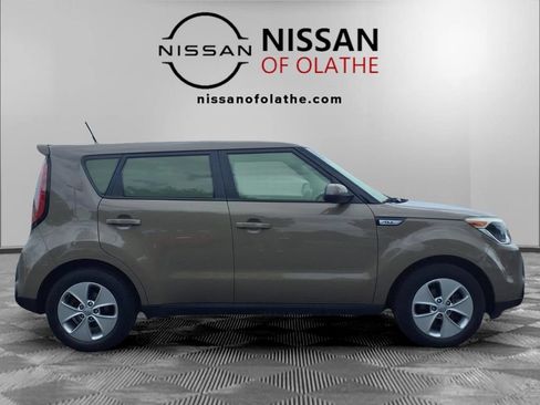 Used 2015 Kia Soul FWD image 26