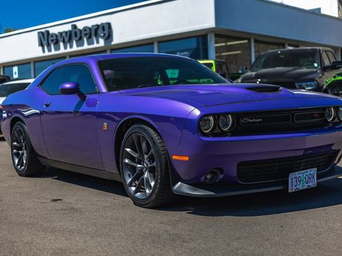 Used 2023 Dodge Challenger R/T Scat Pack RWD image 6