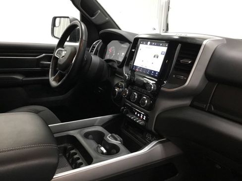 Used 2022 RAM 1500 Big Horn AWD/4WD image 23