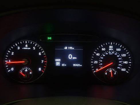 Used 2019 Kia Sorento FWD image 23