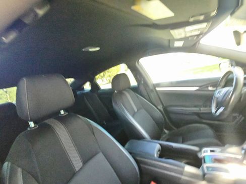 Used 2020 Honda Civic Sport image 30